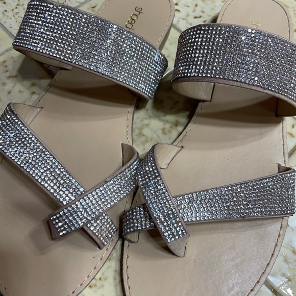 Shoedazzle bedazzle thong sandal - Picture 4 of 7